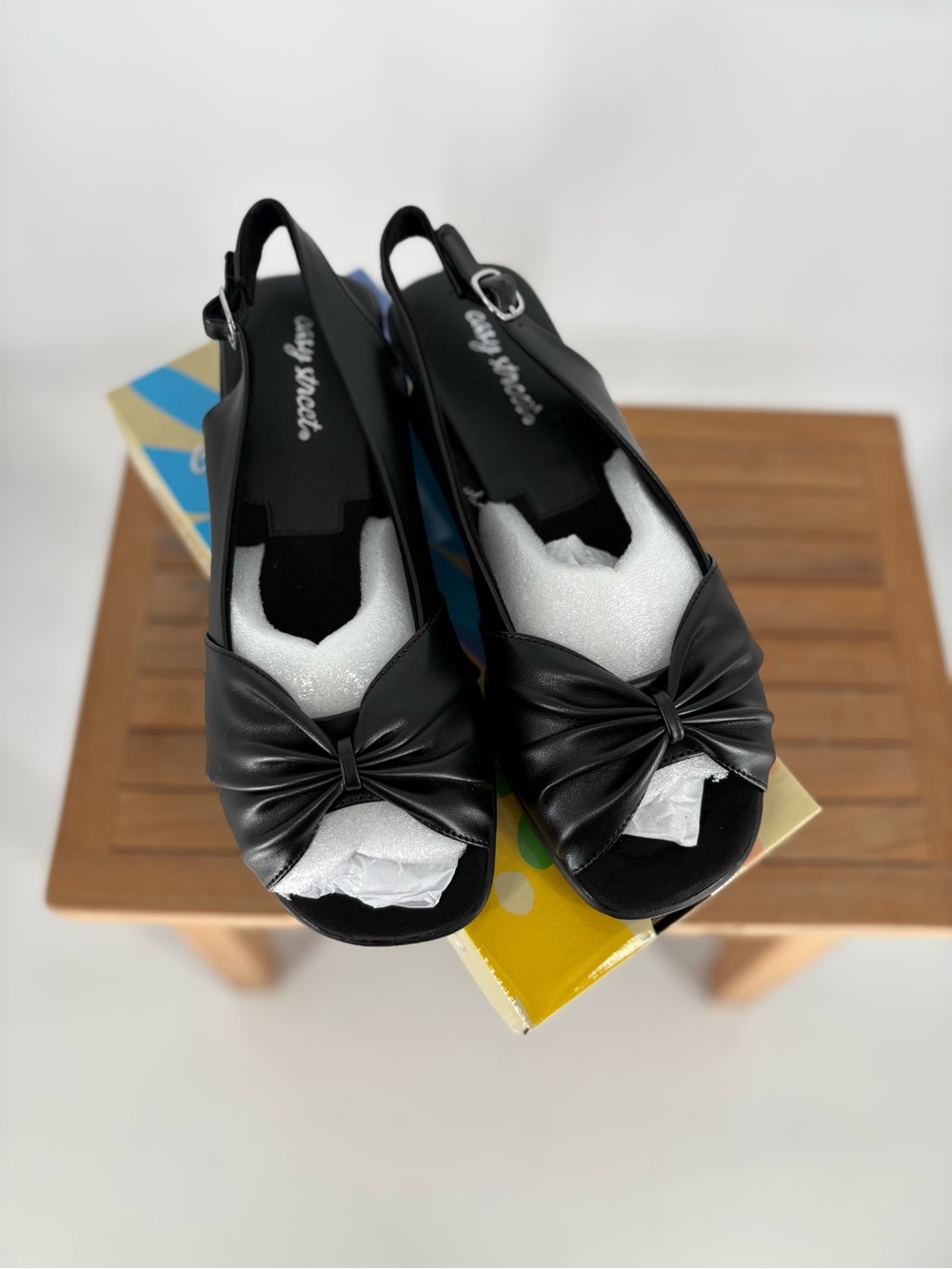 New easy street Black Bow Peep-Toe Slingback Women’s Sandals size 10 W